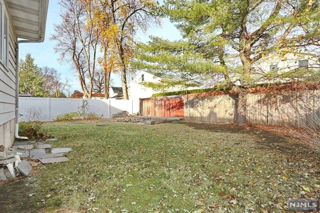 137 Phelps Avenue, Bergenfield, NJ 07621