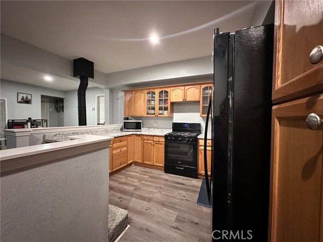 23995 Scenic Dr, Crestline, CA 92325