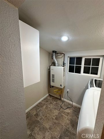 23995 Scenic Dr, Crestline, CA 92325