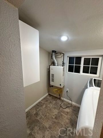 23995 Scenic Dr, Crestline, CA 92325