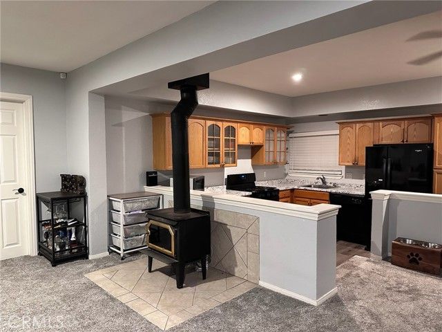 23995 Scenic Dr, Crestline, CA 92325