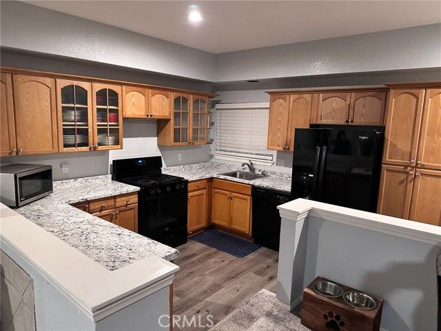 23995 Scenic Dr, Crestline, CA 92325