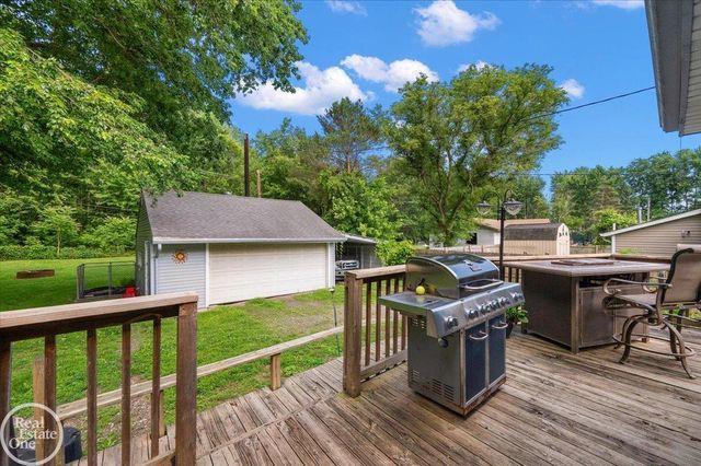 3453 Palms Road, Casco, MI 48064