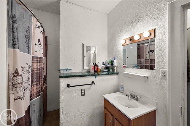 3453 Palms Road, Casco, MI 48064