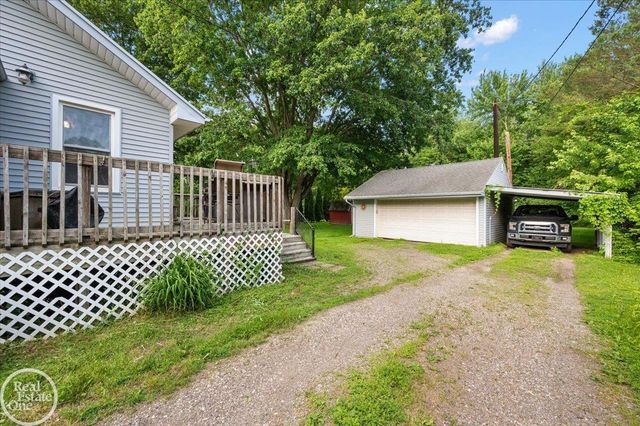 3453 Palms Road, Casco, MI 48064