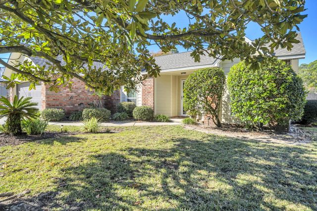 81 Darrow Drive, Miramar Beach, FL 32550