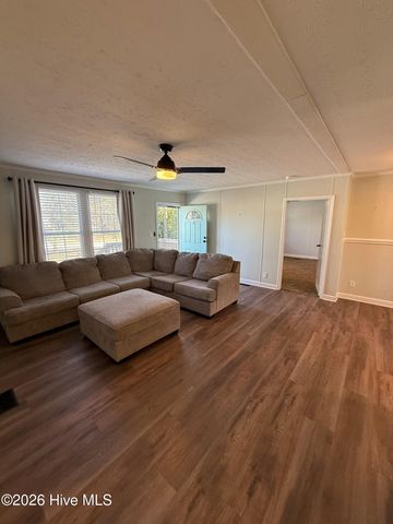 407 Maple Street SW, Shallotte, NC 28470