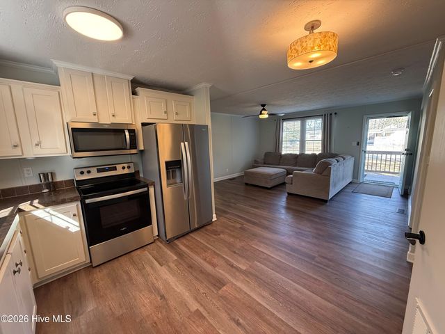 407 Maple Street SW, Shallotte, NC 28470