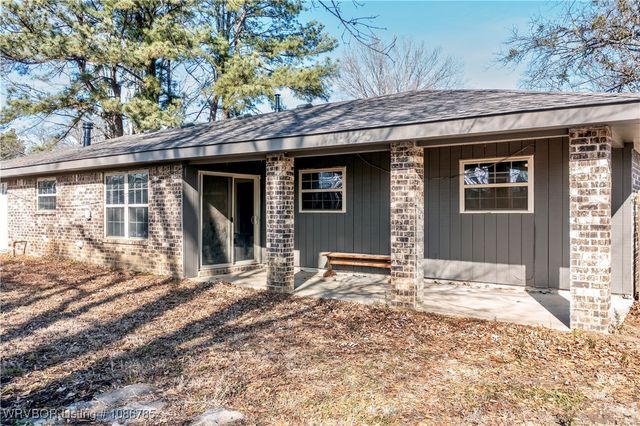 922 E Hazel, Sallisaw, OK 74955