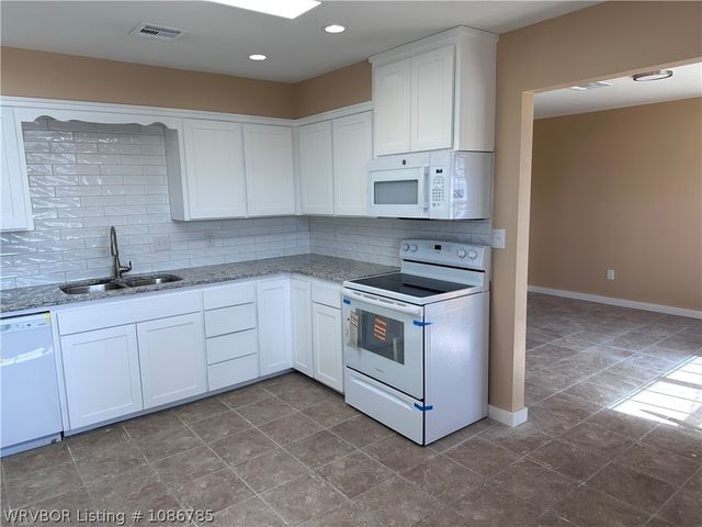 922 E Hazel, Sallisaw, OK 74955