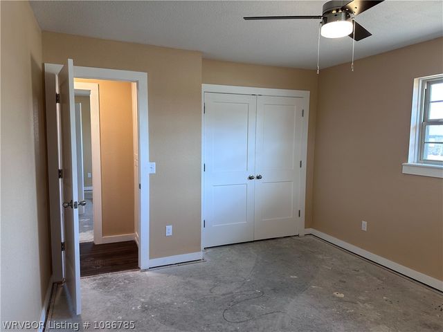 922 E Hazel, Sallisaw, OK 74955