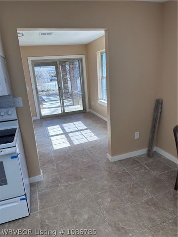 922 E Hazel, Sallisaw, OK 74955