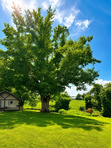 361 Hawkins Rd, Westmoreland, TN 37186
