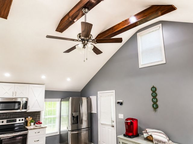 361 Hawkins Rd, Westmoreland, TN 37186