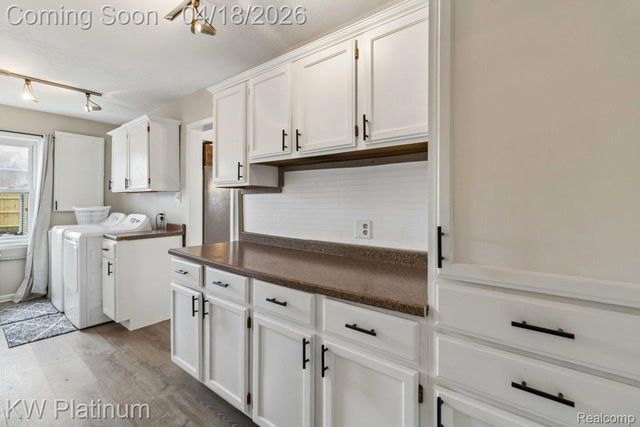 22436 Lakeland Street, St. Clair Shores, MI 48081