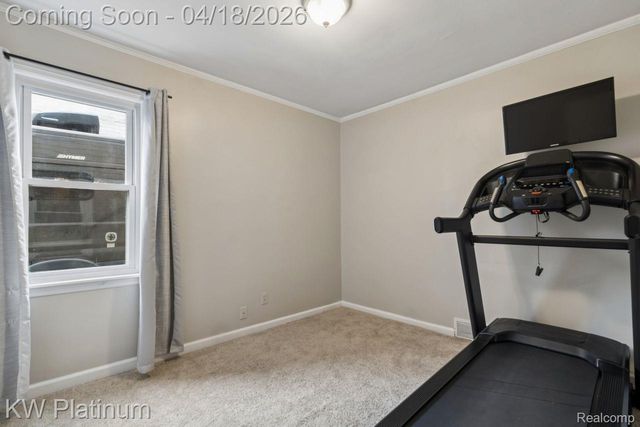 22436 Lakeland Street, St. Clair Shores, MI 48081
