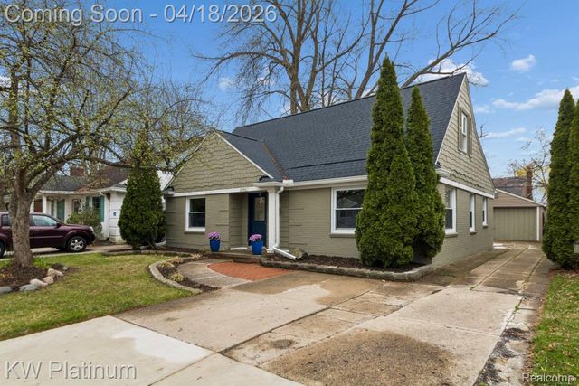 22436 Lakeland Street, St. Clair Shores, MI 48081