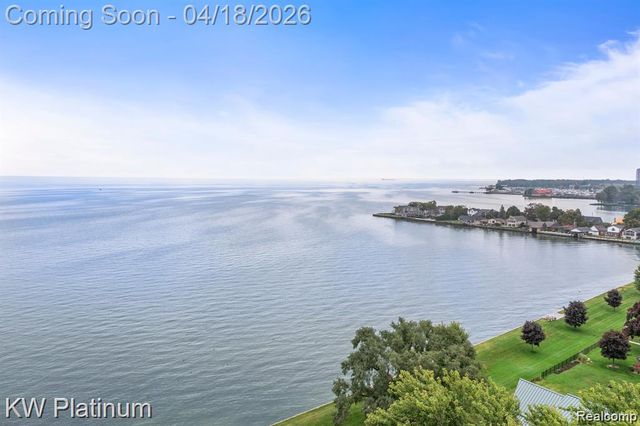 22436 Lakeland Street, St. Clair Shores, MI 48081
