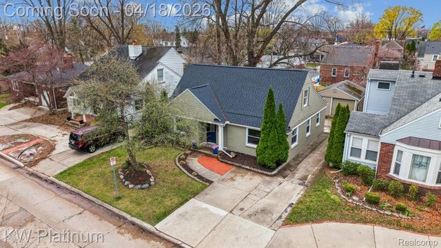 22436 Lakeland Street, St. Clair Shores, MI 48081
