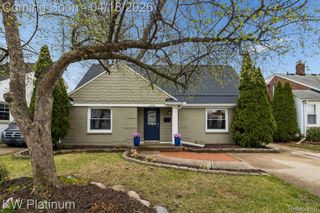 22436 Lakeland Street, St. Clair Shores, MI 48081
