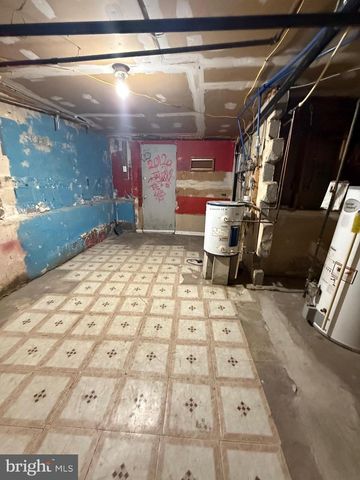 1300 S MERRIMAC RD, Camden, NJ 08104