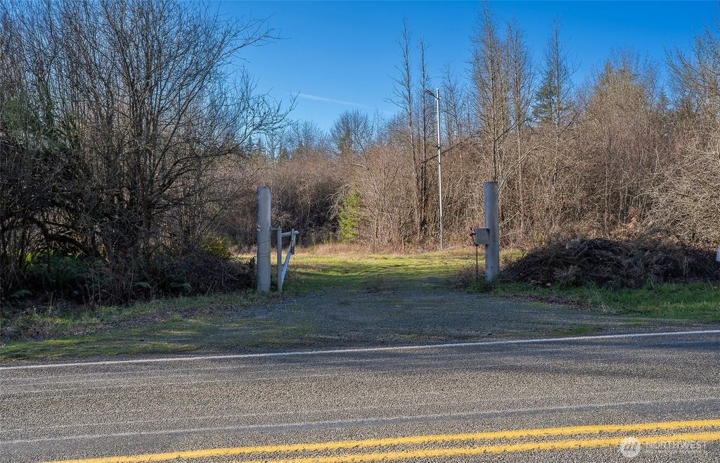 14647 Case Road SW, Rochester, WA 98579