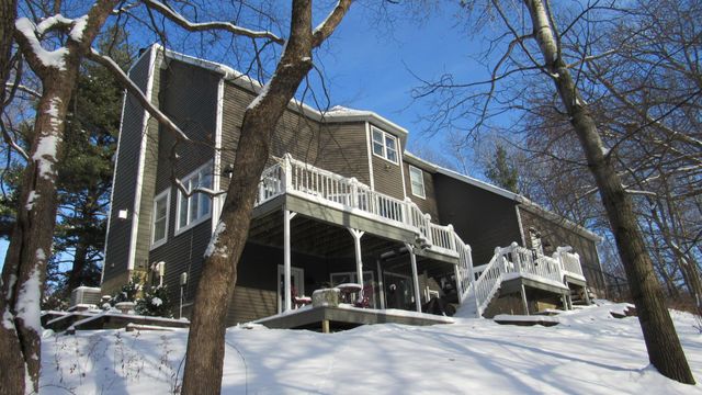 9420 Fabian Street NE, Byron, MN 55920