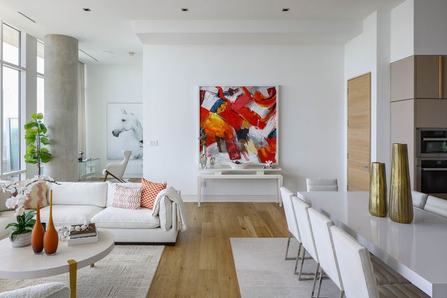 2430 Victory Park Lane 3203, Dallas, TX 75219