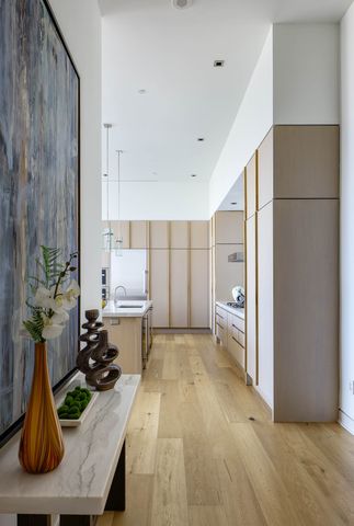 2430 Victory Park Lane 3203, Dallas, TX 75219