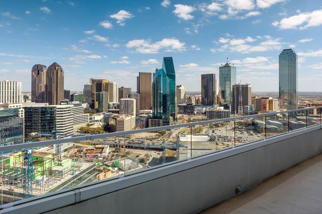 2430 Victory Park Lane 3203, Dallas, TX 75219