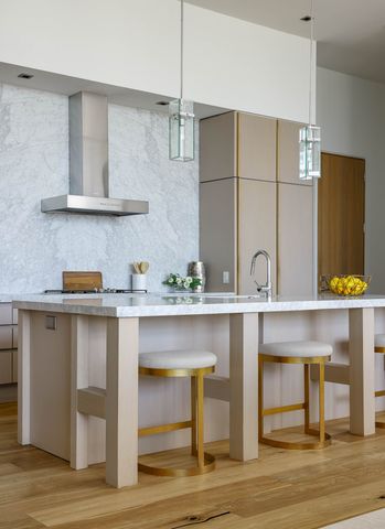 2430 Victory Park Lane 3203, Dallas, TX 75219