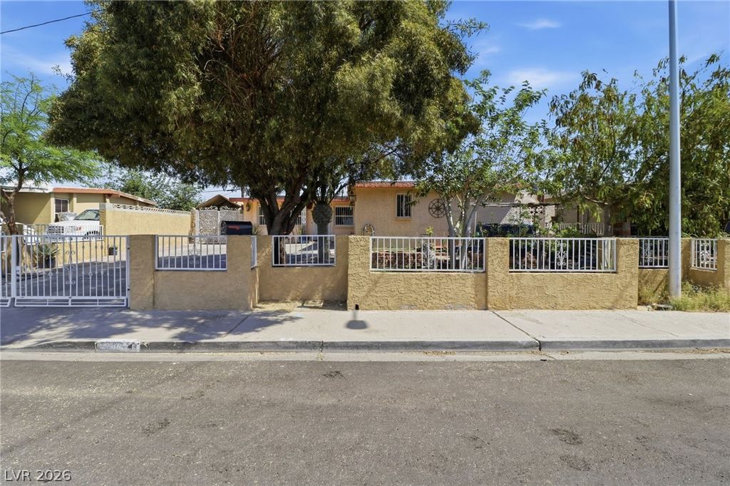 3601 Chevy Chase Avenue, Las Vegas, NV 89110