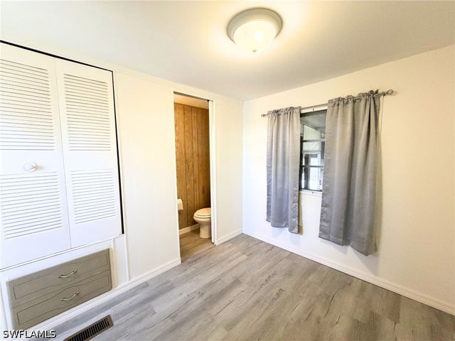 114 Rose LN 111, Naples, FL 34114