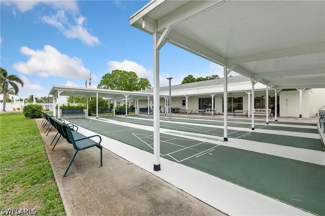 114 Rose LN 111, Naples, FL 34114