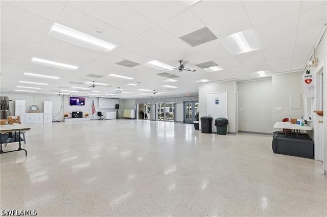 114 Rose LN 111, Naples, FL 34114