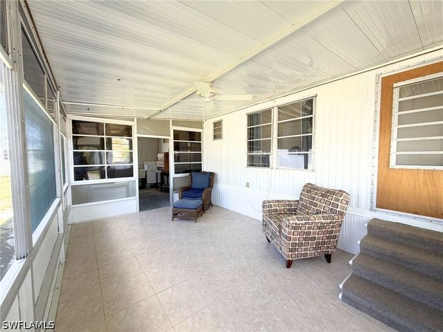 114 Rose LN 111, Naples, FL 34114