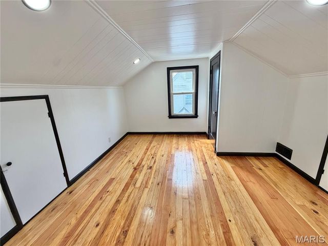 9504 Brenda Avenue, St Louis, MO 63123