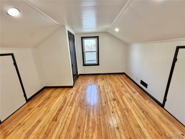 9504 Brenda Avenue, St Louis, MO 63123