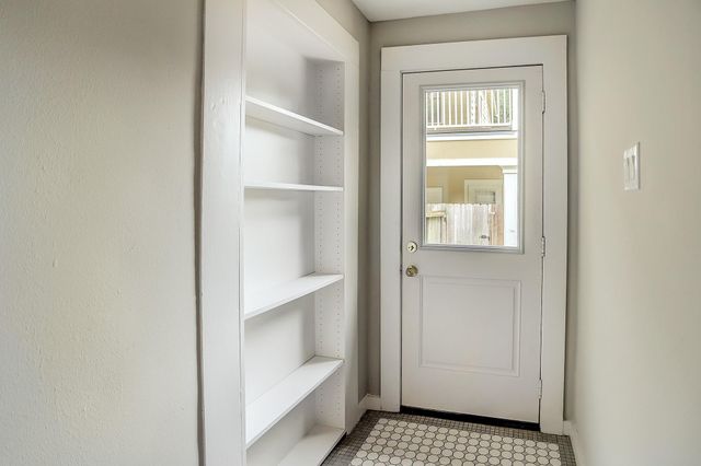 1021 Louise Street, Houston, TX 77009