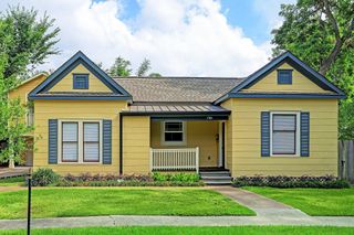 1021 Louise Street, Houston, TX 77009