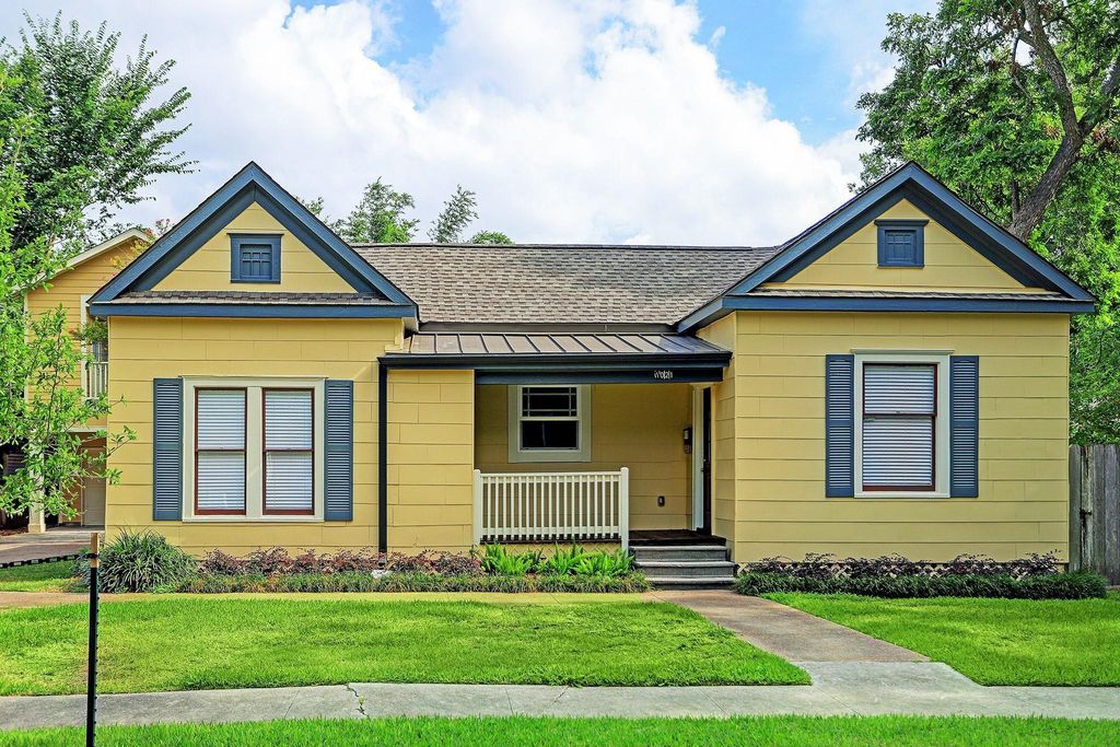 1021 Louise Street, Houston, TX 77009