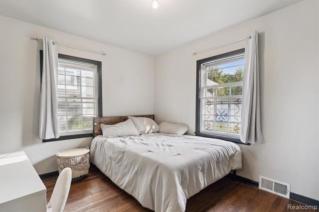 14206 Eastview Drive, Fenton, MI 48430