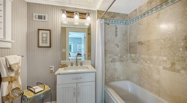 3606 PALONIA COURT, Sarasota, FL 34239