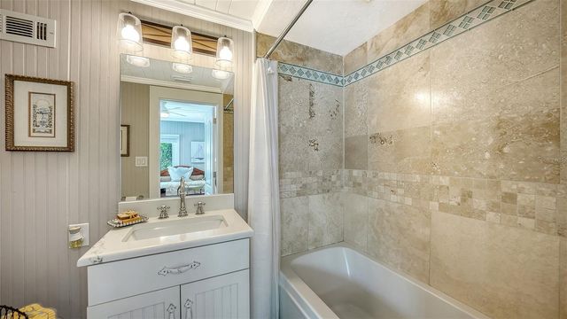 3606 PALONIA COURT, Sarasota, FL 34239
