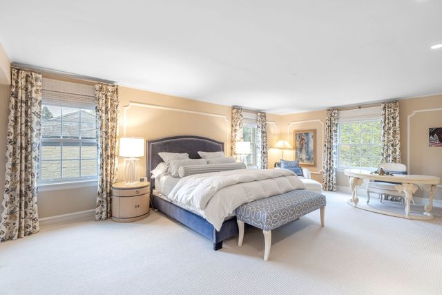 6657 N Le Mai Avenue, Lincolnwood, IL 60712