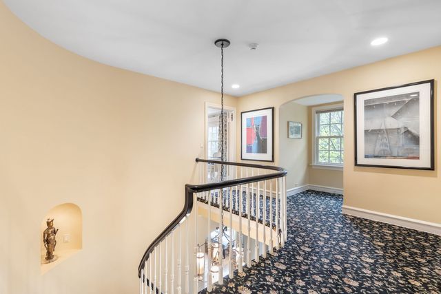 6657 N Le Mai Avenue, Lincolnwood, IL 60712