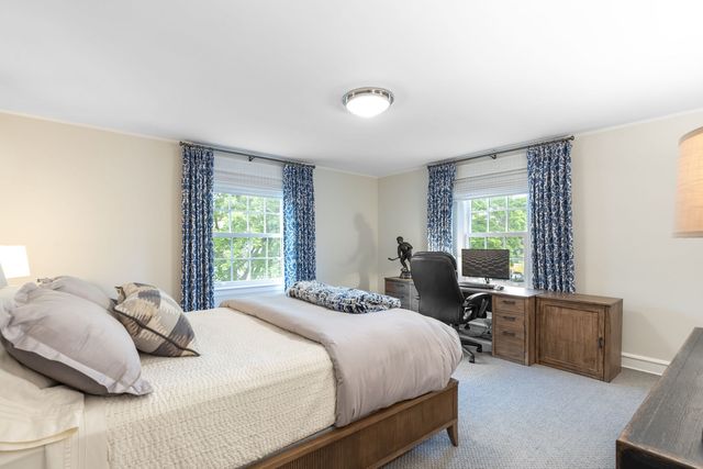 6657 N Le Mai Avenue, Lincolnwood, IL 60712