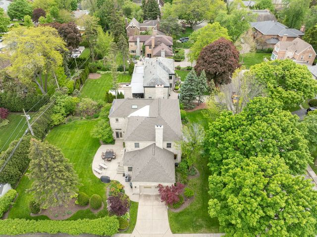 6657 N Le Mai Avenue, Lincolnwood, IL 60712