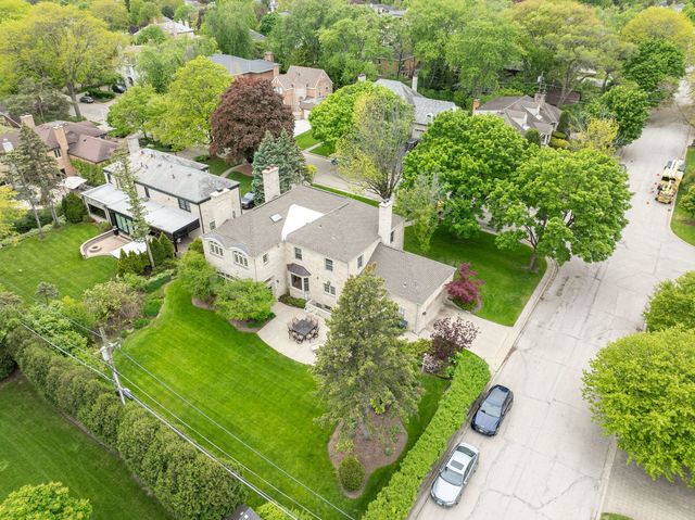 6657 N Le Mai Avenue, Lincolnwood, IL 60712