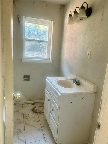 708 N Christine Drive, Oklahoma City, OK 73130